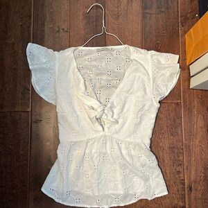 Abercrombie & Fitch eyelet tie knot top